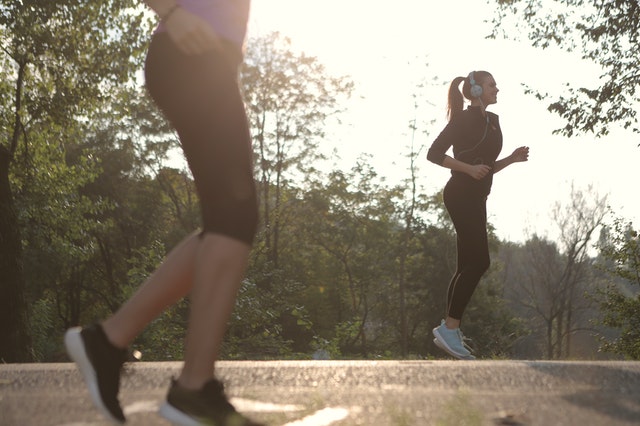 慢跑减肥心率大概是多少正常?